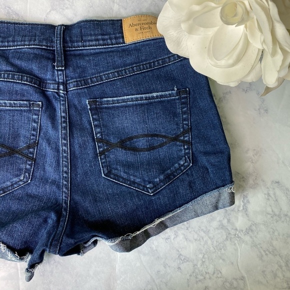Y2K Abercrombie & Fitch Cuff Denim Shorts - Picture 4 of 5